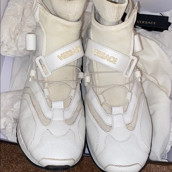 Versace - Picture 5 of 5